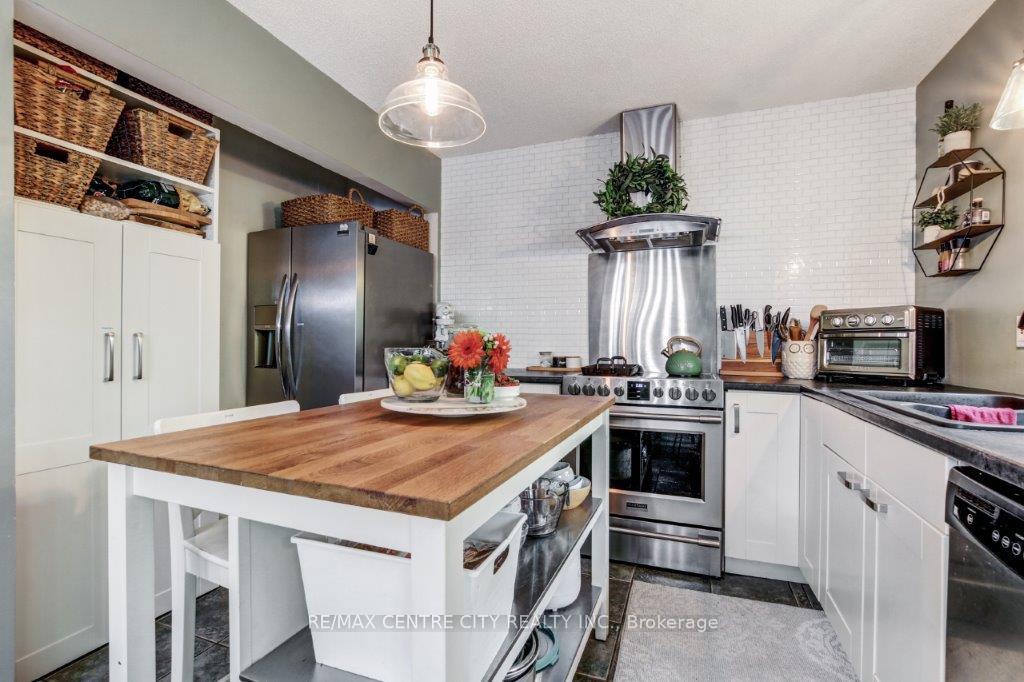 Photo 10 of Unit 3, 301 Carlow Road, Central Elgin, Rural Central Elgin — HOMEH