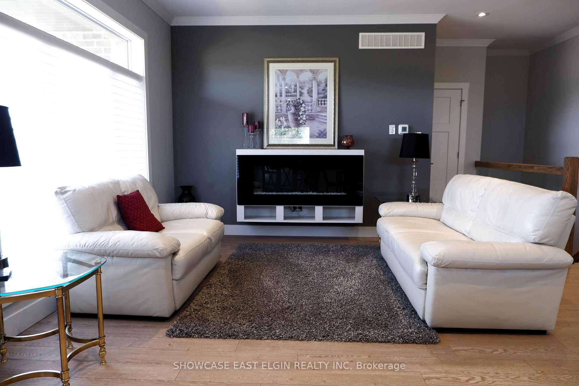 Photo 3 of Unit 18, 132 Robin Ridge Drive, Central Elgin, Belmont — HOMEH