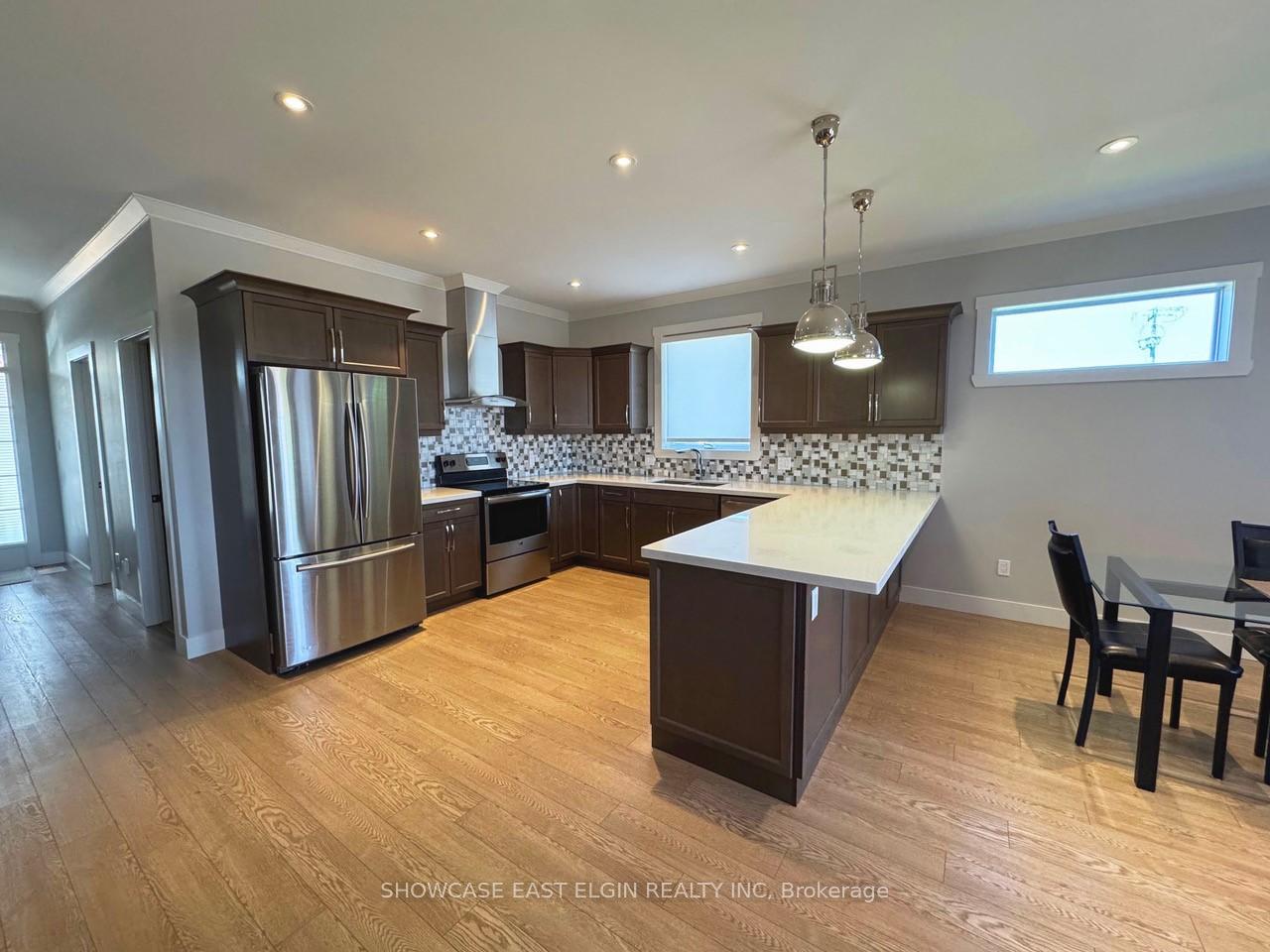 Photo 7 of Unit 18, 132 Robin Ridge Drive, Central Elgin, Belmont — HOMEH