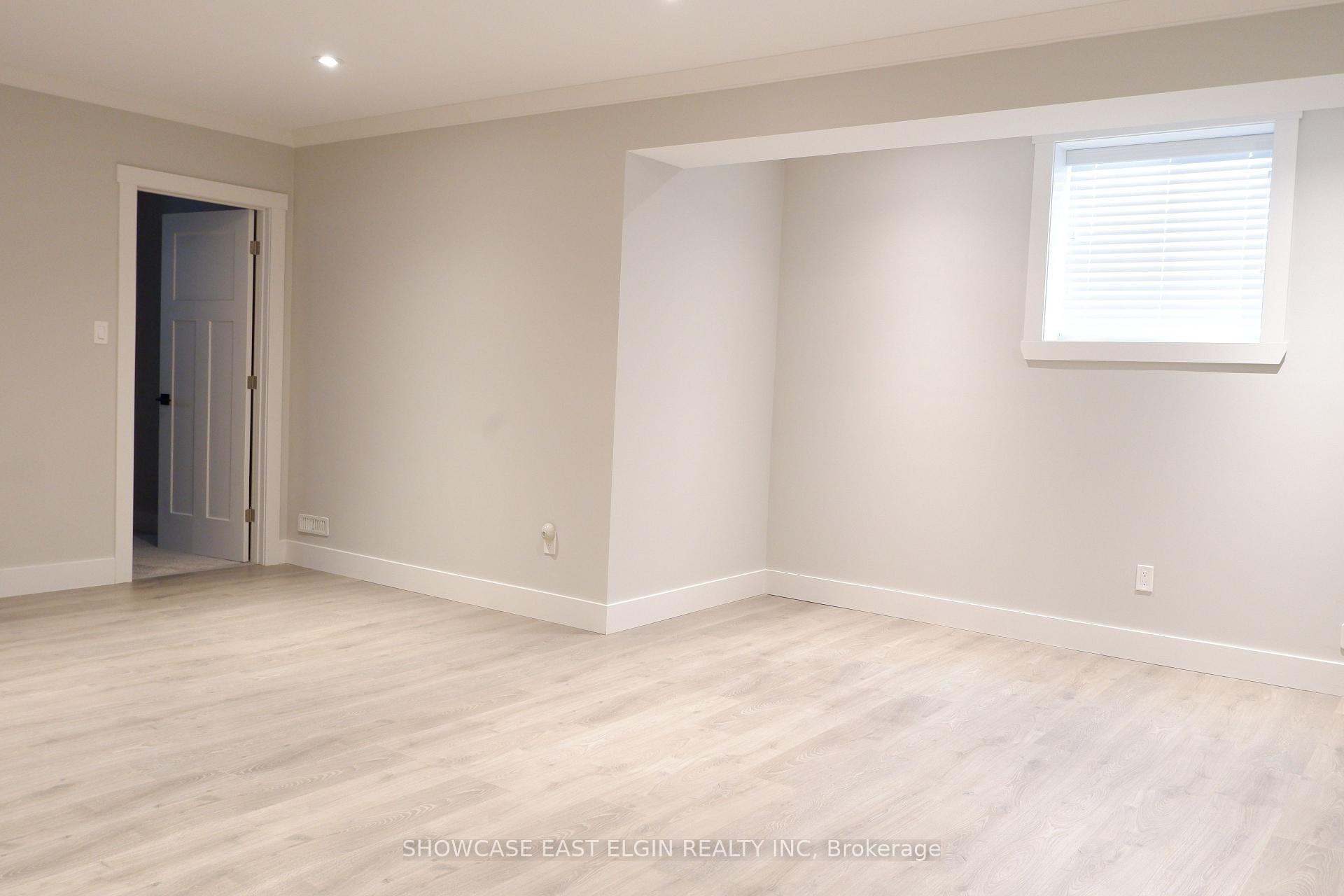 Photo 17 of Unit 18, 132 Robin Ridge Drive, Central Elgin, Belmont — HOMEH
