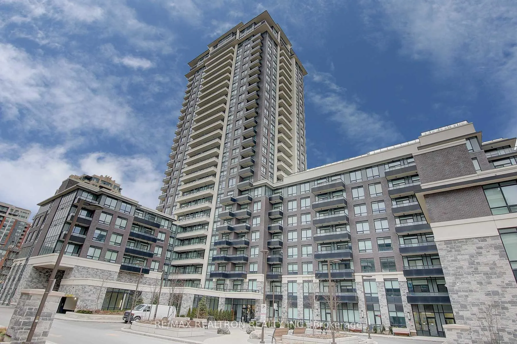Photo 1 of Unit 903, 15 Water Walk Drive, Markham, Unionville — HOMEH