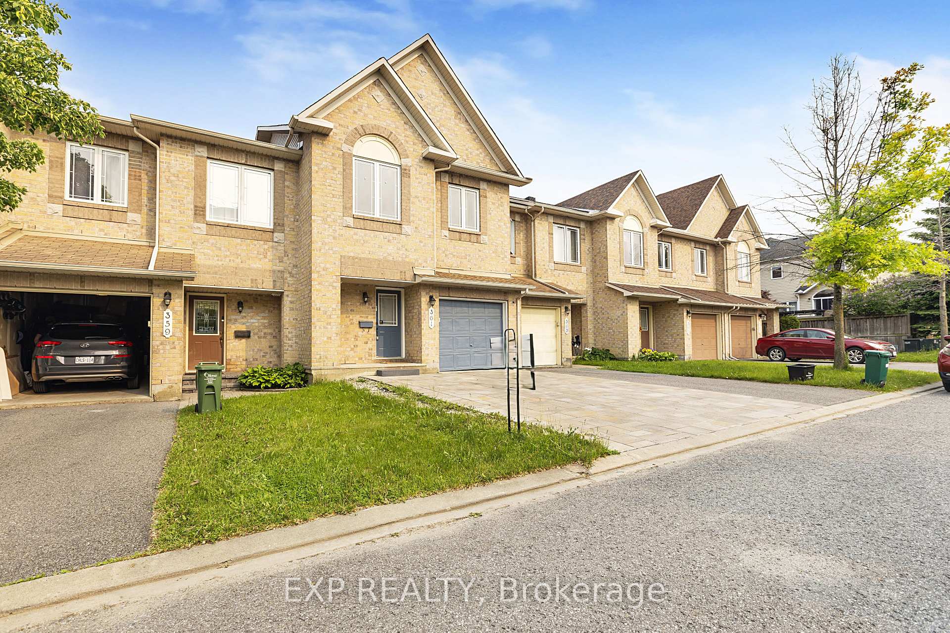 Photo 2 of 361 Bakewell Crescent, Ottawa, Barrhaven - Strandherd — HOMEH