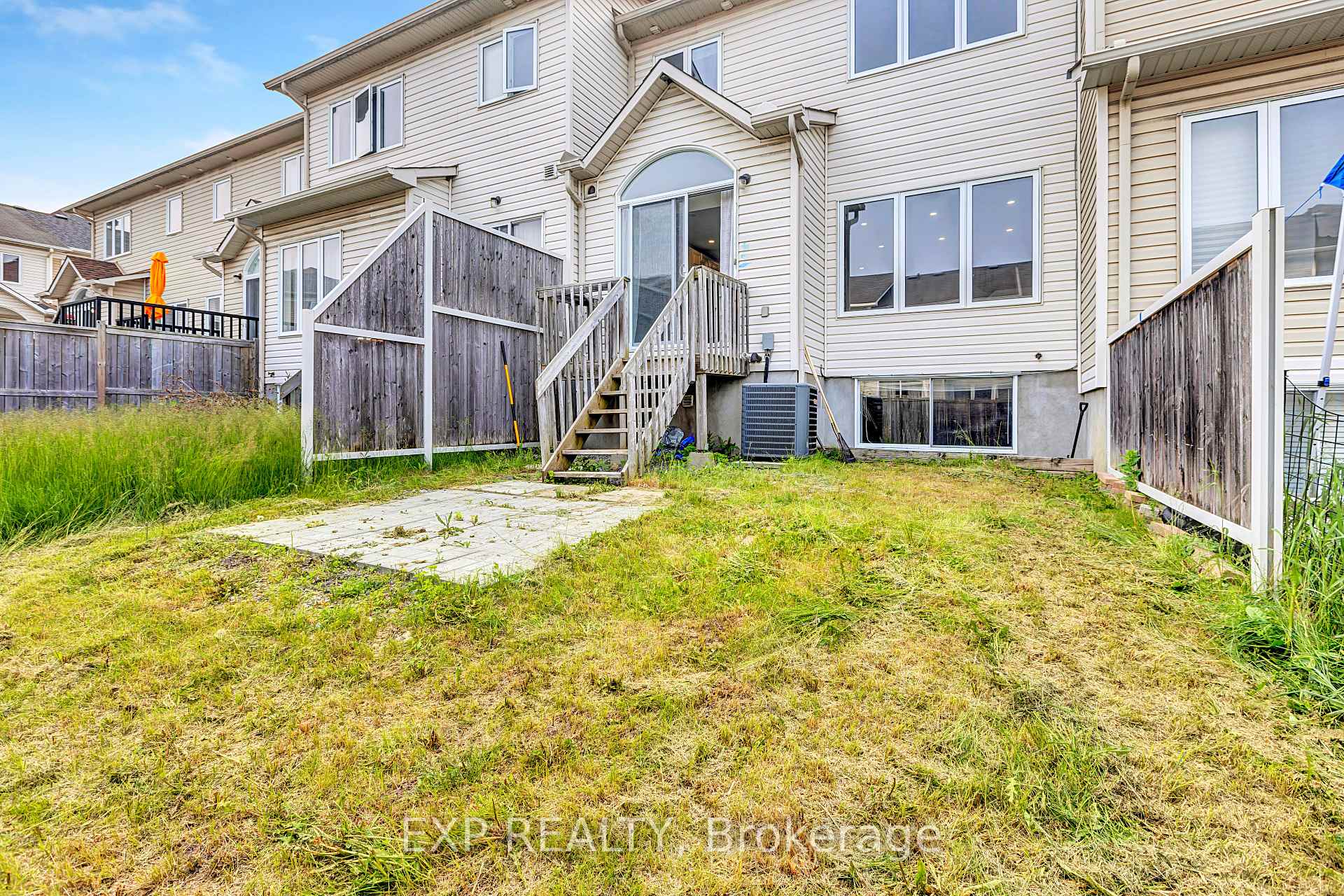 Photo 13 of 361 Bakewell Crescent, Ottawa, Barrhaven - Strandherd — HOMEH
