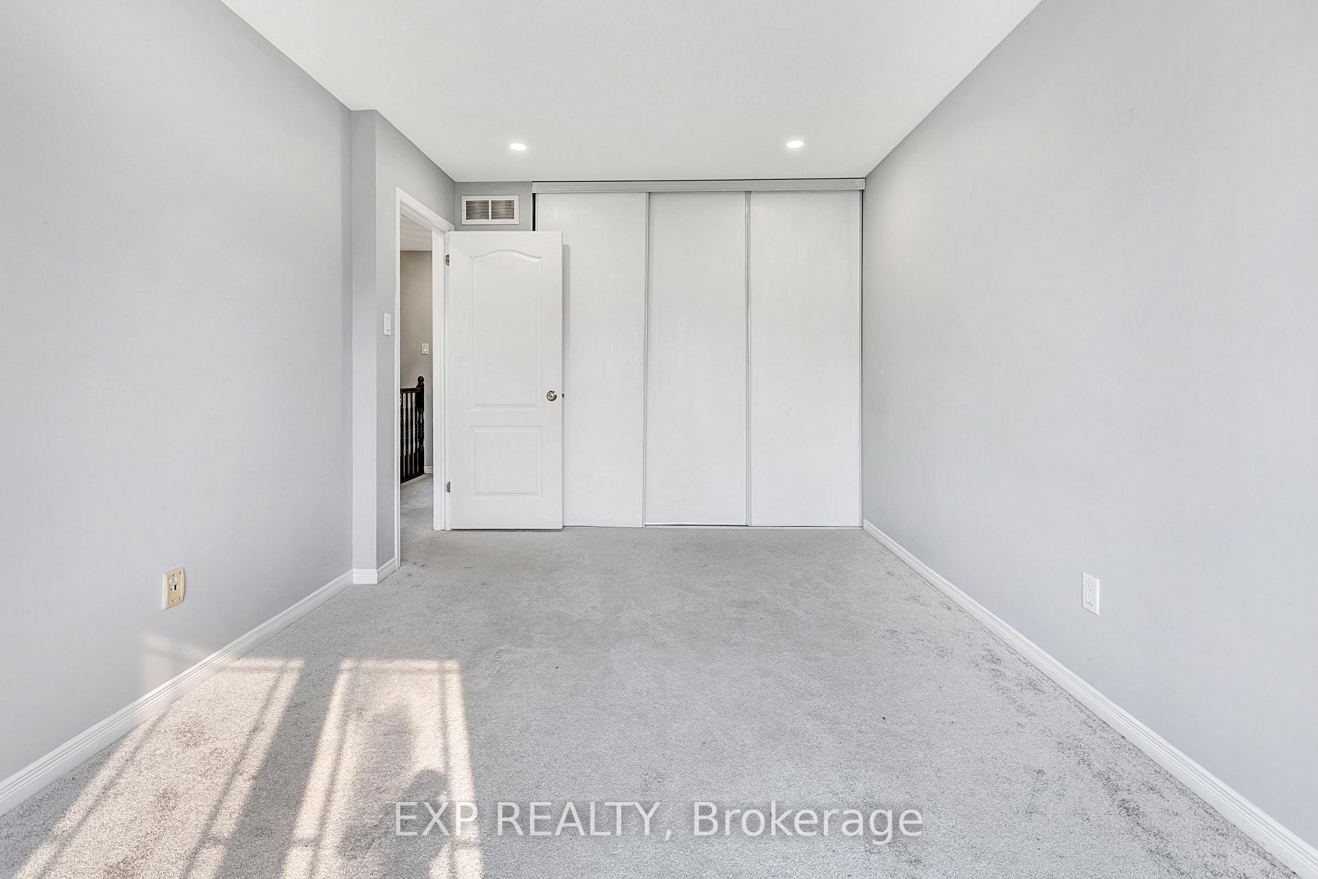Photo 20 of 361 Bakewell Crescent, Ottawa, Barrhaven - Strandherd — HOMEH