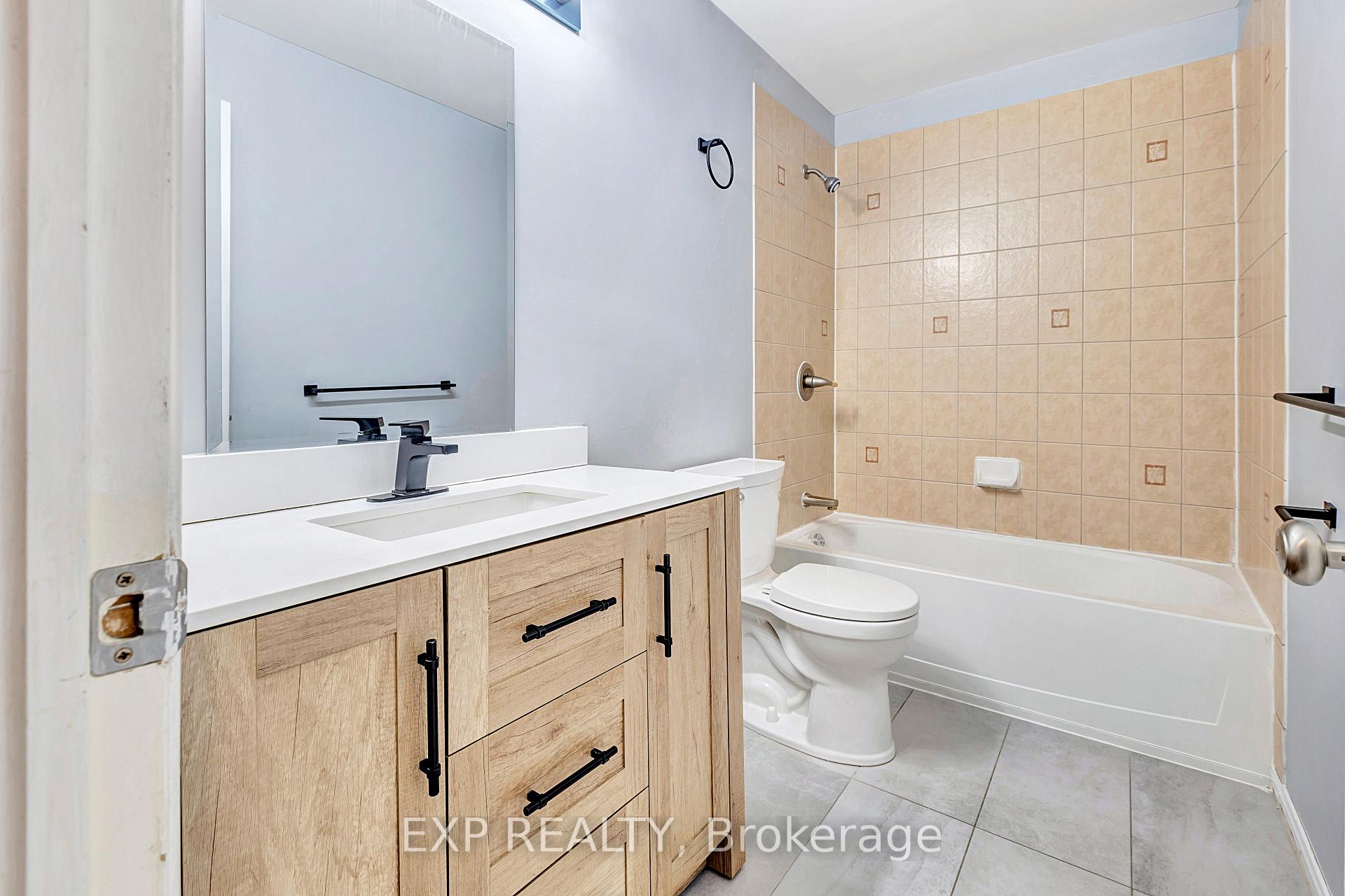Photo 24 of 361 Bakewell Crescent, Ottawa, Barrhaven - Strandherd — HOMEH