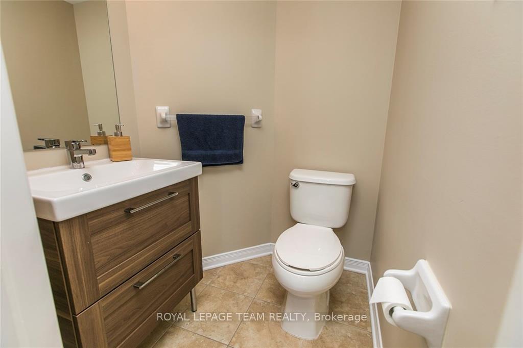 Photo 12 of 603 Reardon Private, Ottawa, Heron Gate/Industrial Park — HOMEH