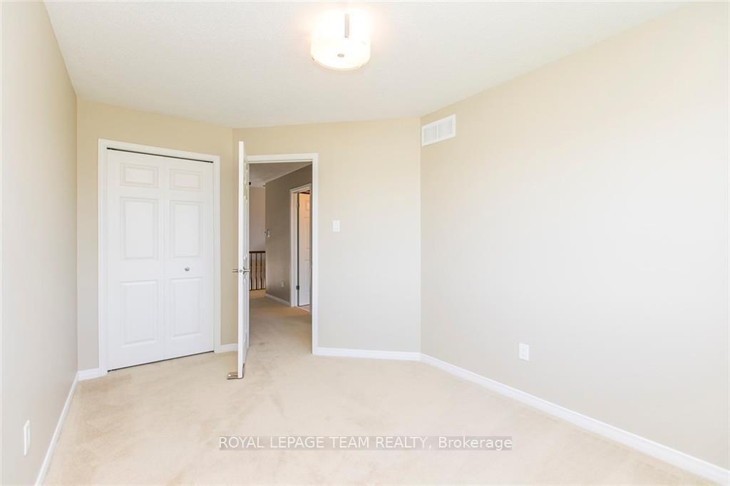 Photo 18 of 603 Reardon Private, Ottawa, Heron Gate/Industrial Park — HOMEH