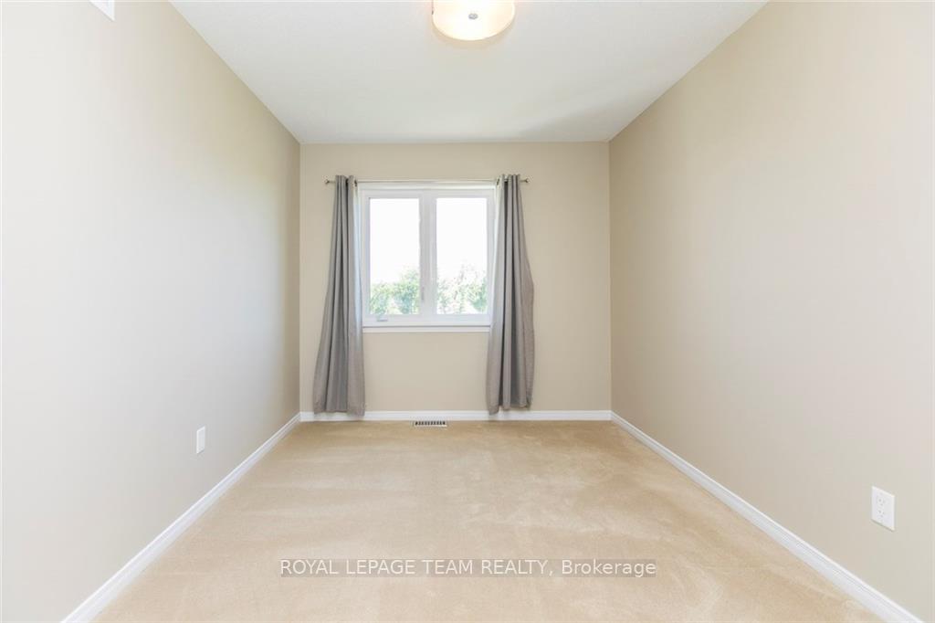 Photo 19 of 603 Reardon Private, Ottawa, Heron Gate/Industrial Park — HOMEH