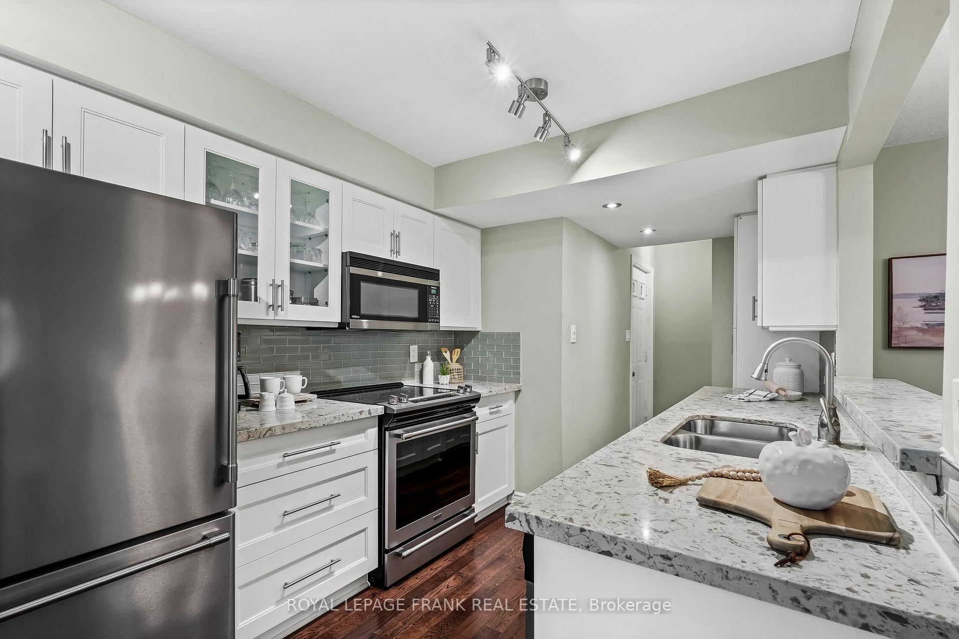 Photo 14 of Unit D-13, 1663 Nash Road, Clarington, Courtice — HOMEH
