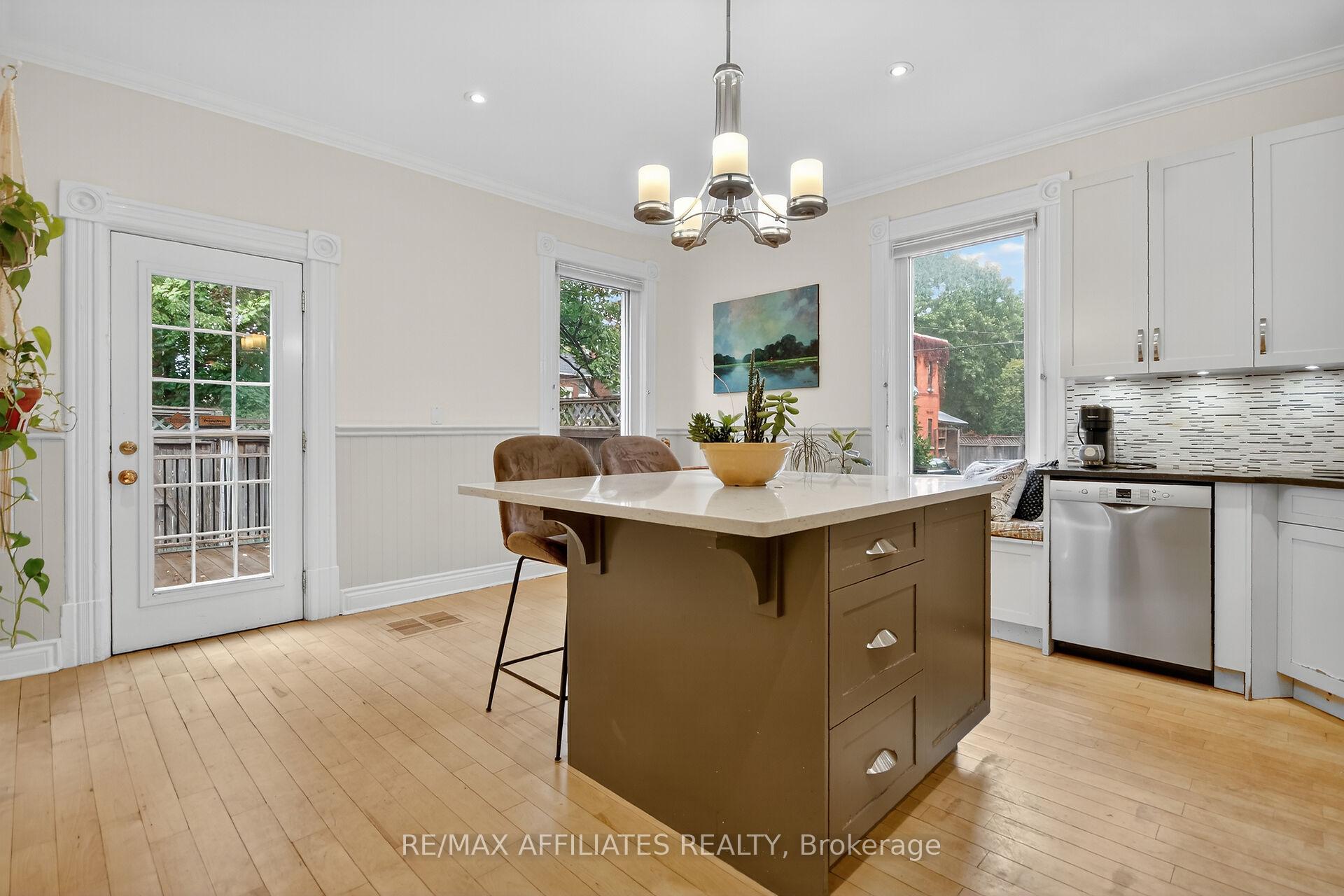 Photo 17 of 31 Fourth Avenue, Ottawa, Glebe — HOMEH