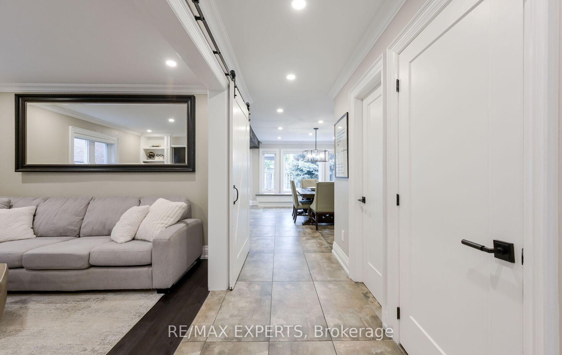 Photo 4 of Unit Main, 33 Emily Carr Crescent, Caledon, Bolton West — HOMEH