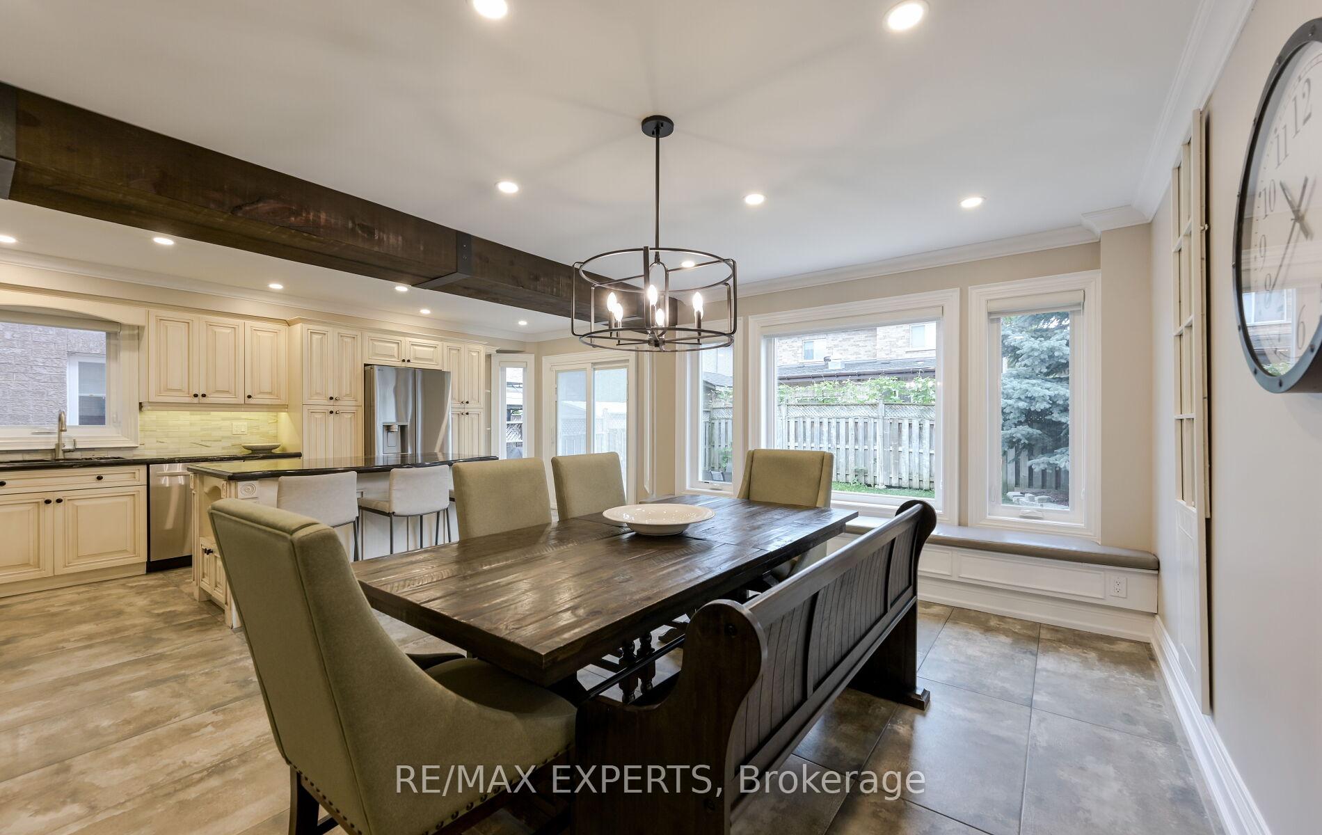 Photo 9 of Unit Main, 33 Emily Carr Crescent, Caledon, Bolton West — HOMEH
