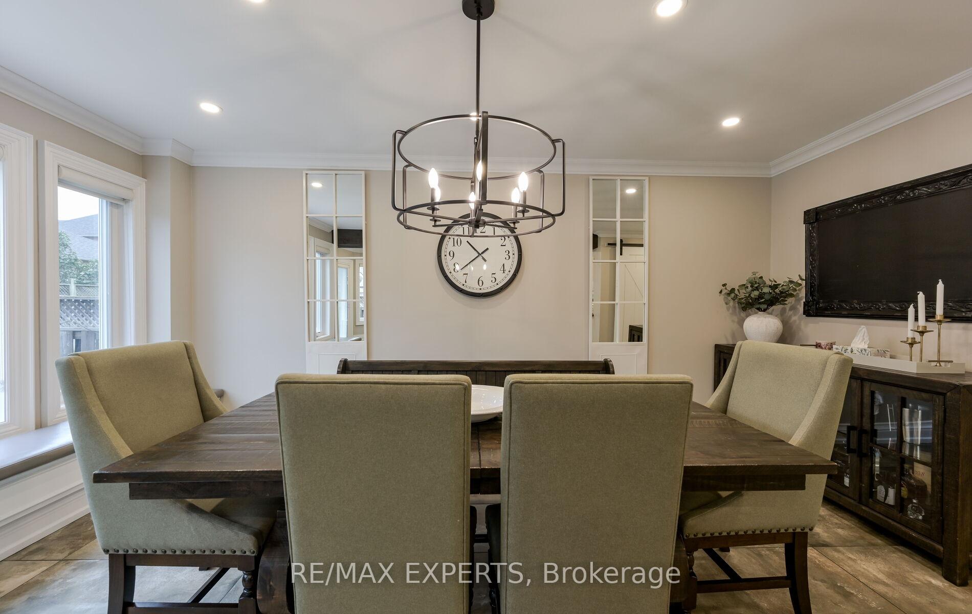 Photo 12 of Unit Main, 33 Emily Carr Crescent, Caledon, Bolton West — HOMEH