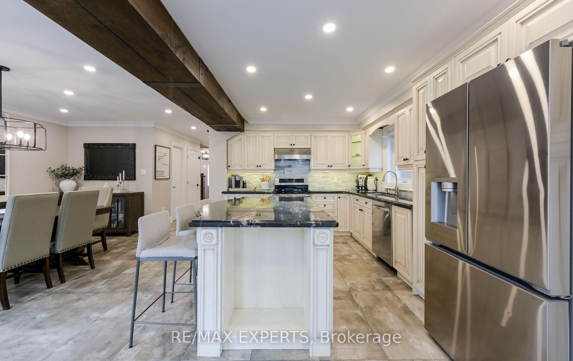 Photo 18 of Unit Main, 33 Emily Carr Crescent, Caledon, Bolton West — HOMEH