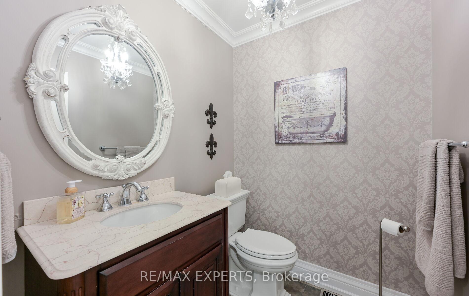 Photo 23 of Unit Main, 33 Emily Carr Crescent, Caledon, Bolton West — HOMEH