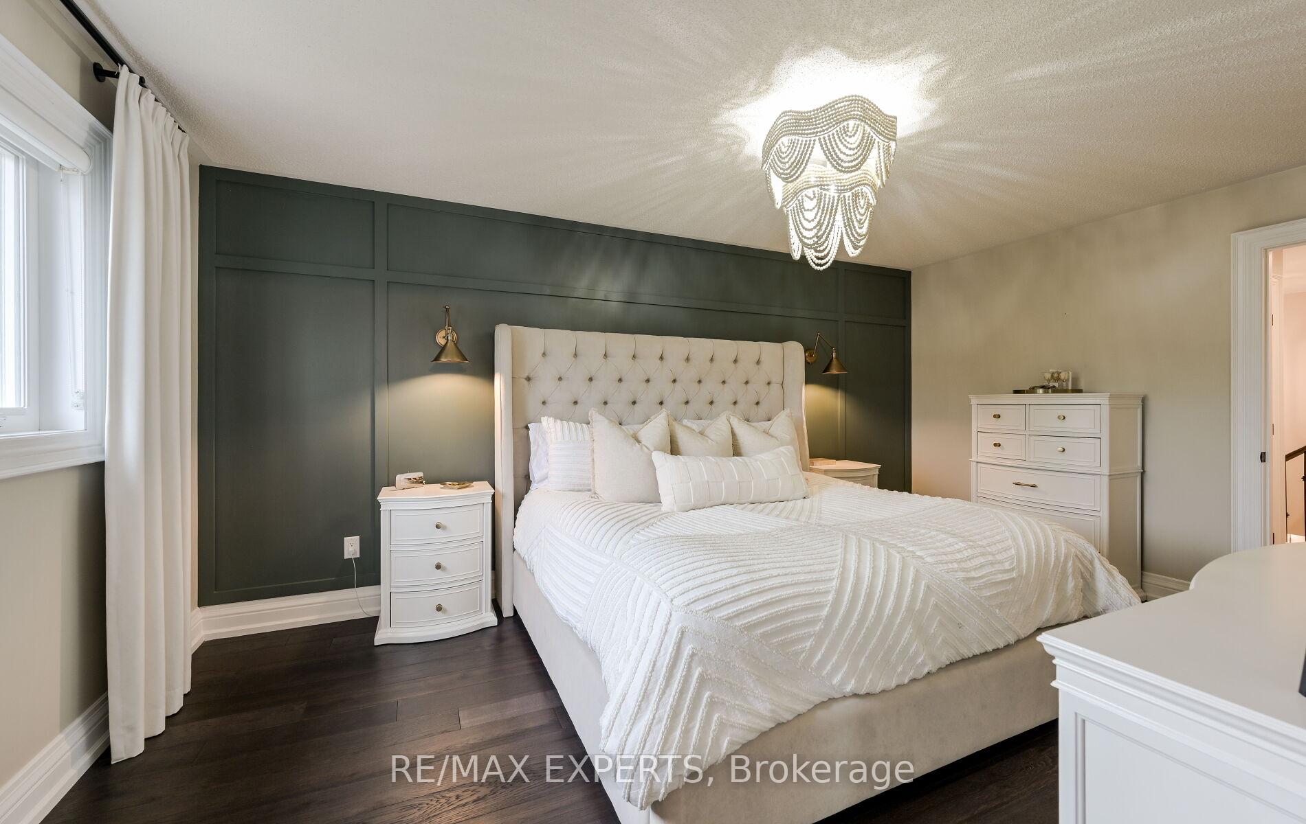 Photo 32 of Unit Main, 33 Emily Carr Crescent, Caledon, Bolton West — HOMEH