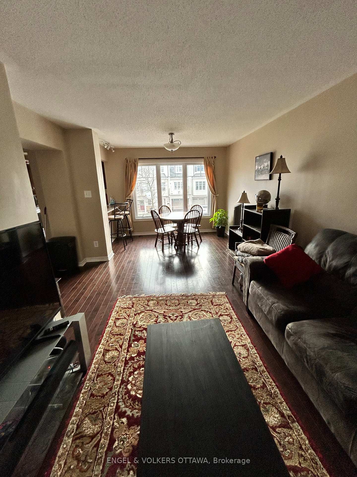 Photo 7 of 1566 Haydon Circle, Ottawa, Barrhaven - Heritage Park — HOMEH