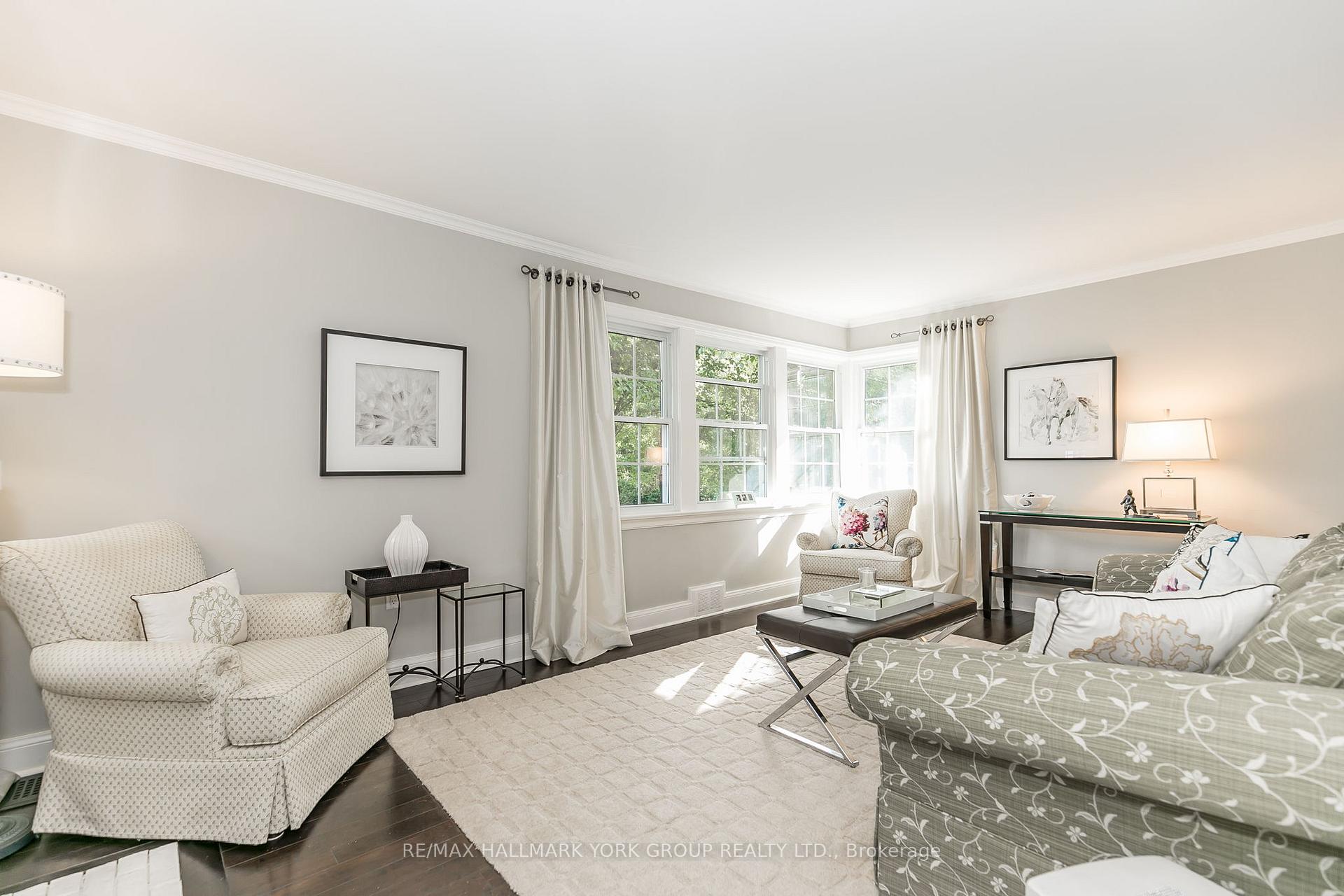 Photo 9 of 133 Gurnett Street, Aurora, Aurora Village — HOMEH