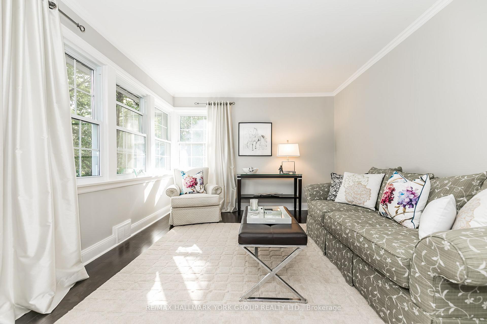 Photo 10 of 133 Gurnett Street, Aurora, Aurora Village — HOMEH