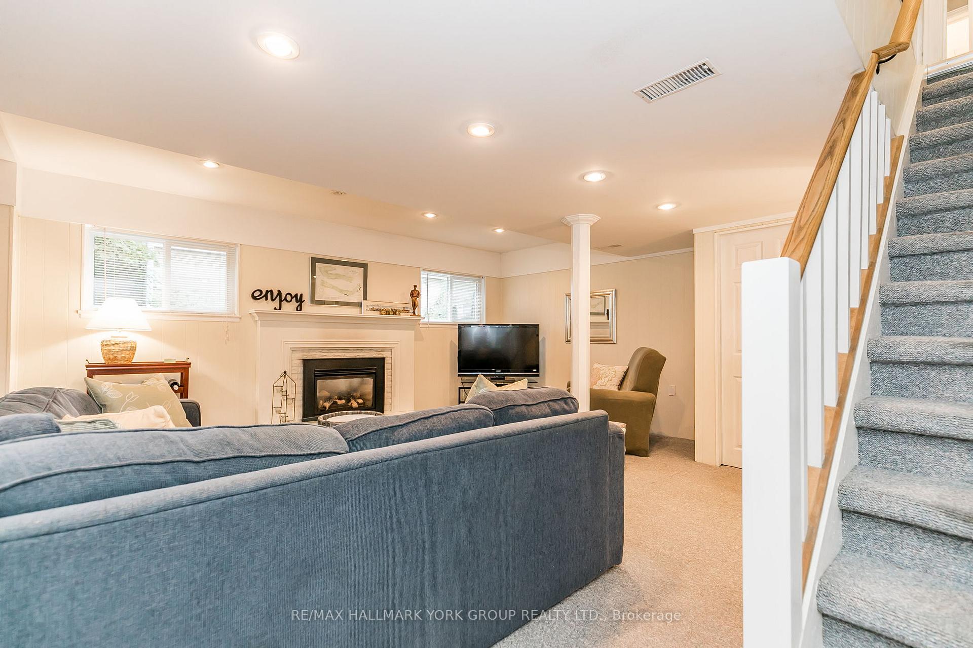 Photo 28 of 133 Gurnett Street, Aurora, Aurora Village — HOMEH