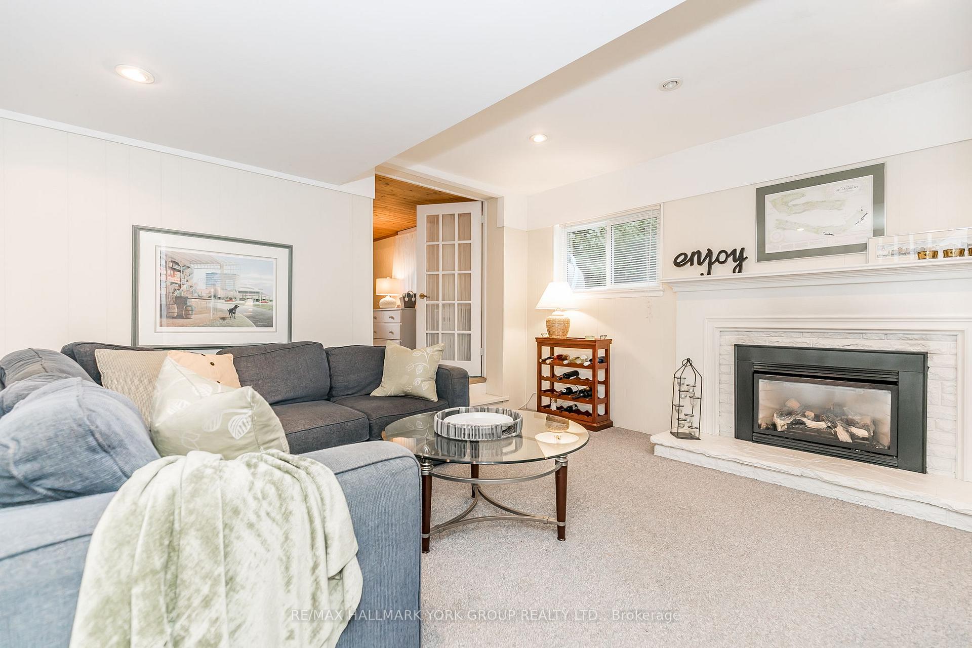 Photo 29 of 133 Gurnett Street, Aurora, Aurora Village — HOMEH