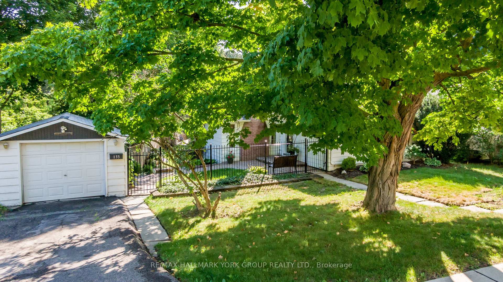 Photo 46 of 133 Gurnett Street, Aurora, Aurora Village — HOMEH