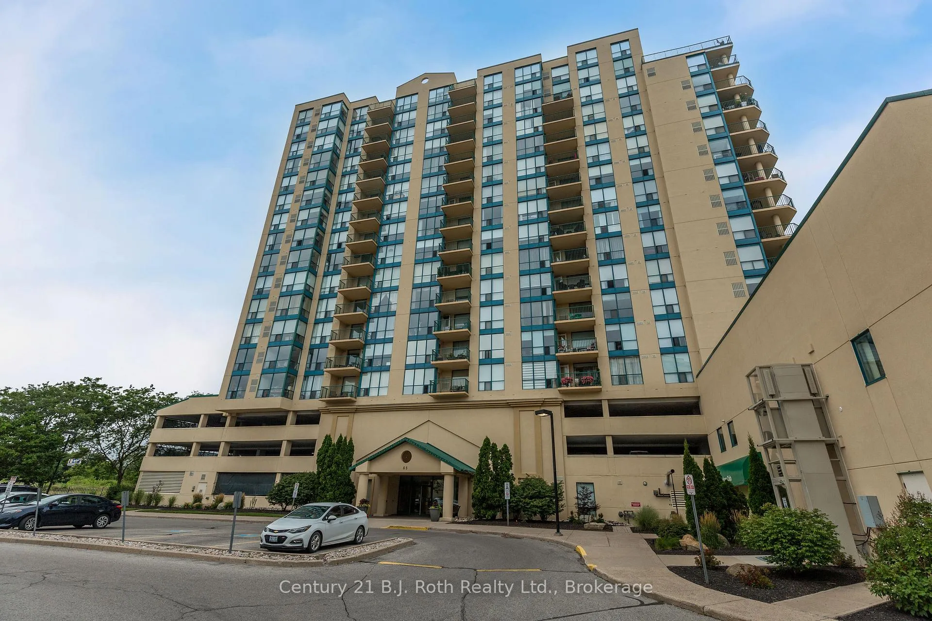 Photo 1 of Unit 305, 65 Ellen Street, Barrie, Lakeshore — HOMEH