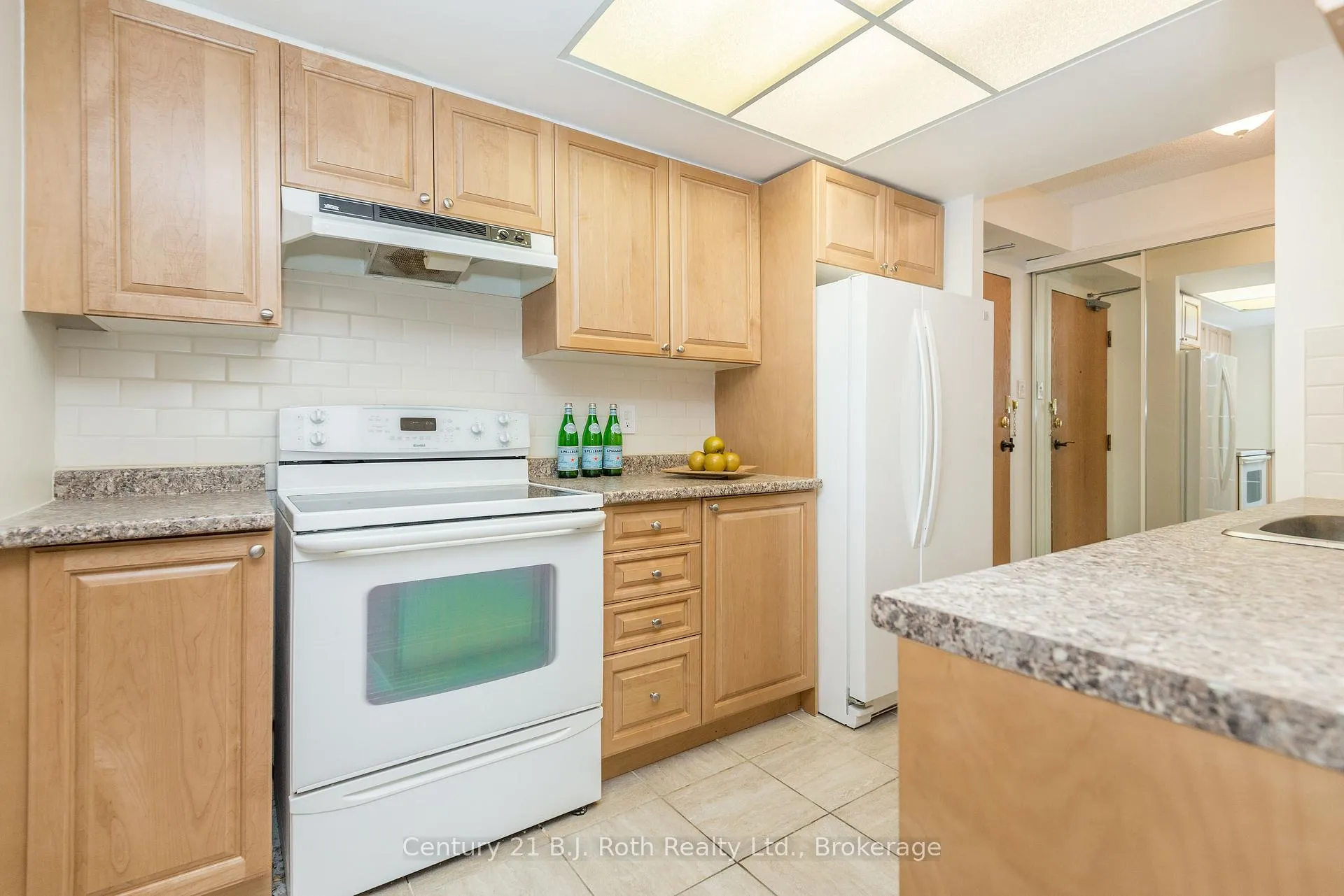 Photo 15 of Unit 305, 65 Ellen Street, Barrie, Lakeshore — HOMEH