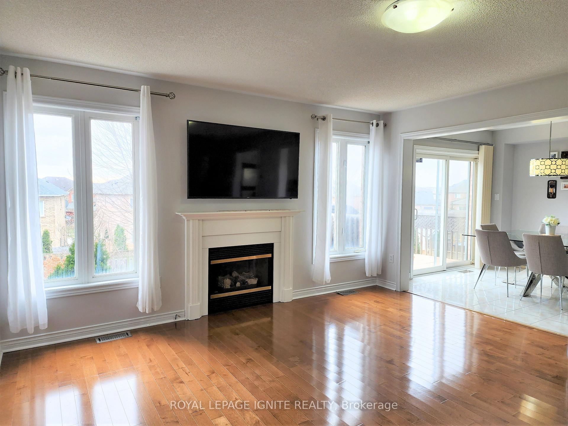 Photo 7 of 46 Nobbs Drive, Ajax, Northwest Ajax — HOMEH