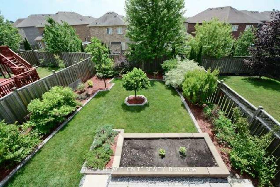 Photo 19 of 46 Nobbs Drive, Ajax, Northwest Ajax — HOMEH
