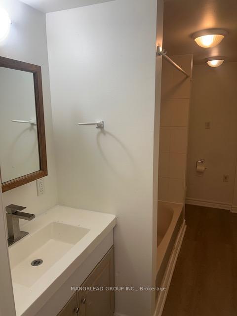 Photo 13 of Unit B, 838B Trivetts Road, Georgina, Historic Lakeshore Communities — HOMEH