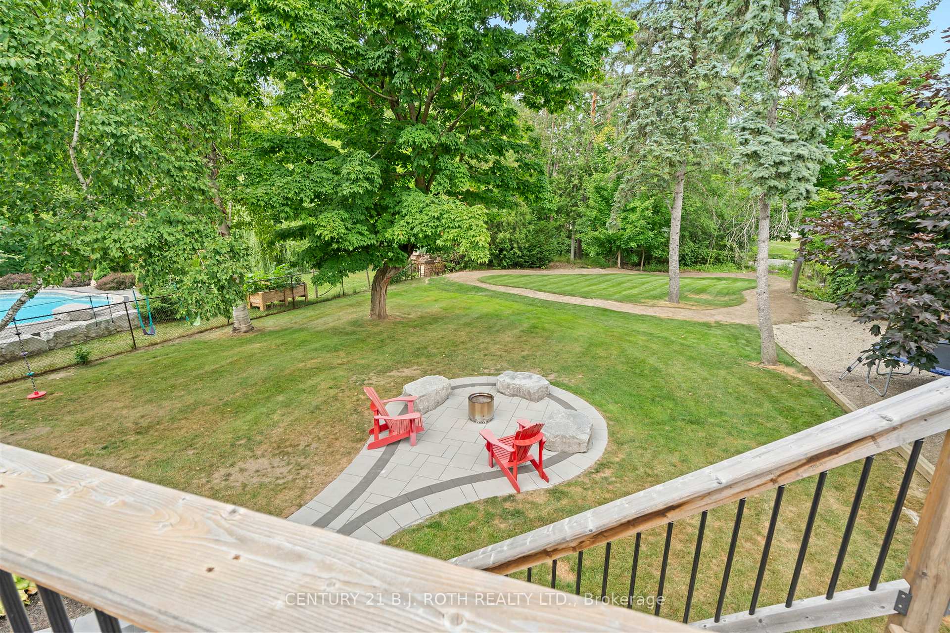 Photo 4 of 233 Dock Road, Barrie, South Shore — HOMEH