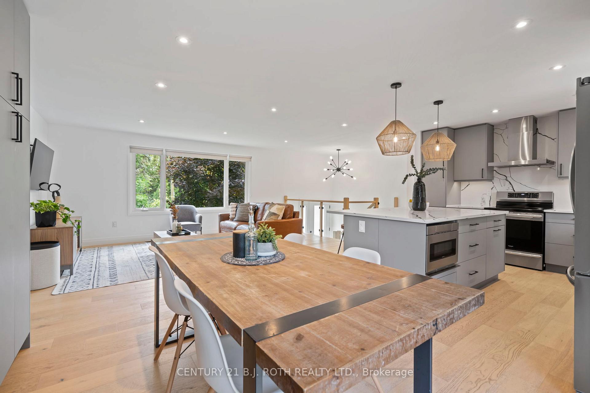 Photo 11 of 233 Dock Road, Barrie, South Shore — HOMEH