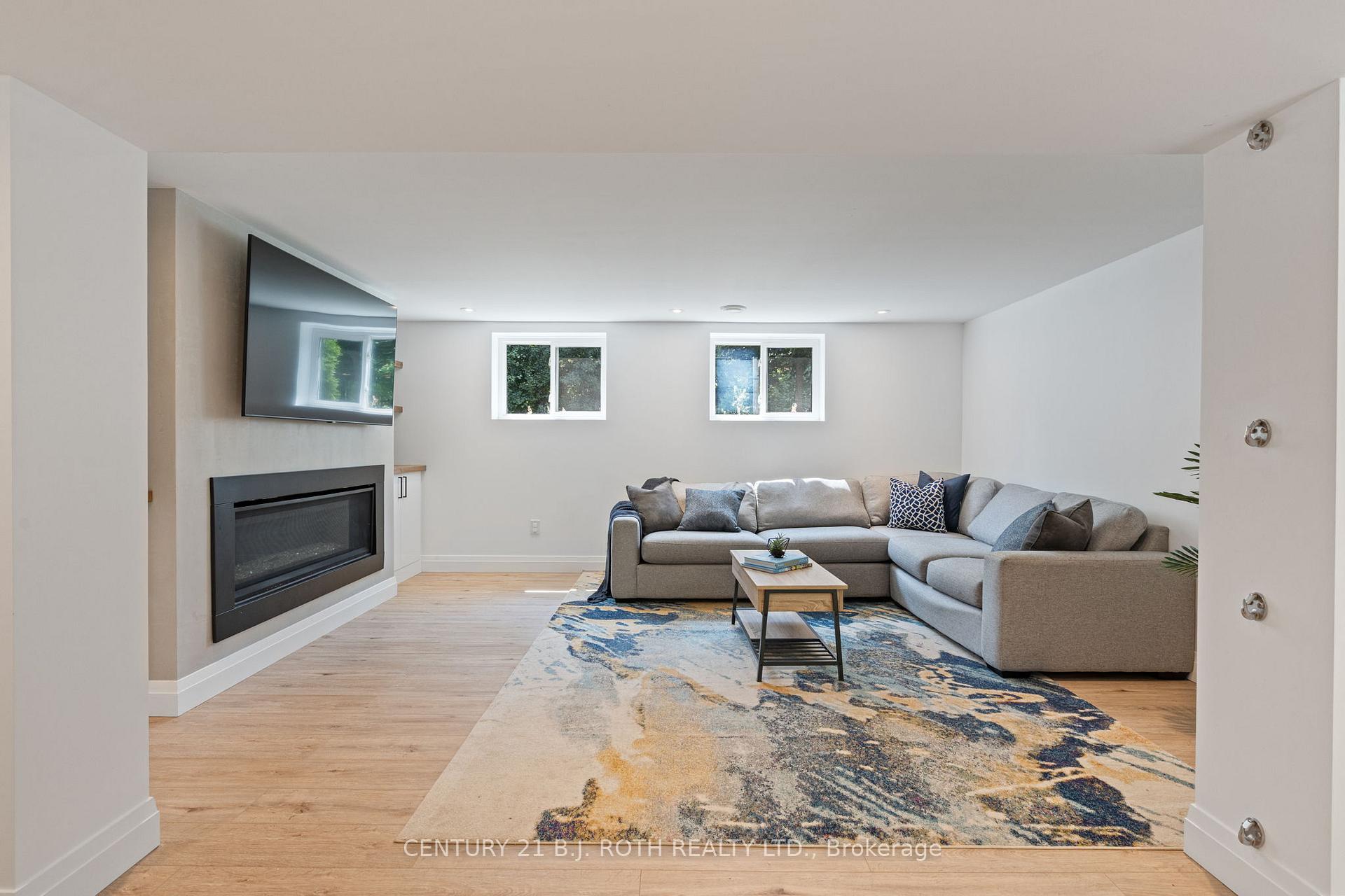 Photo 33 of 233 Dock Road, Barrie, South Shore — HOMEH