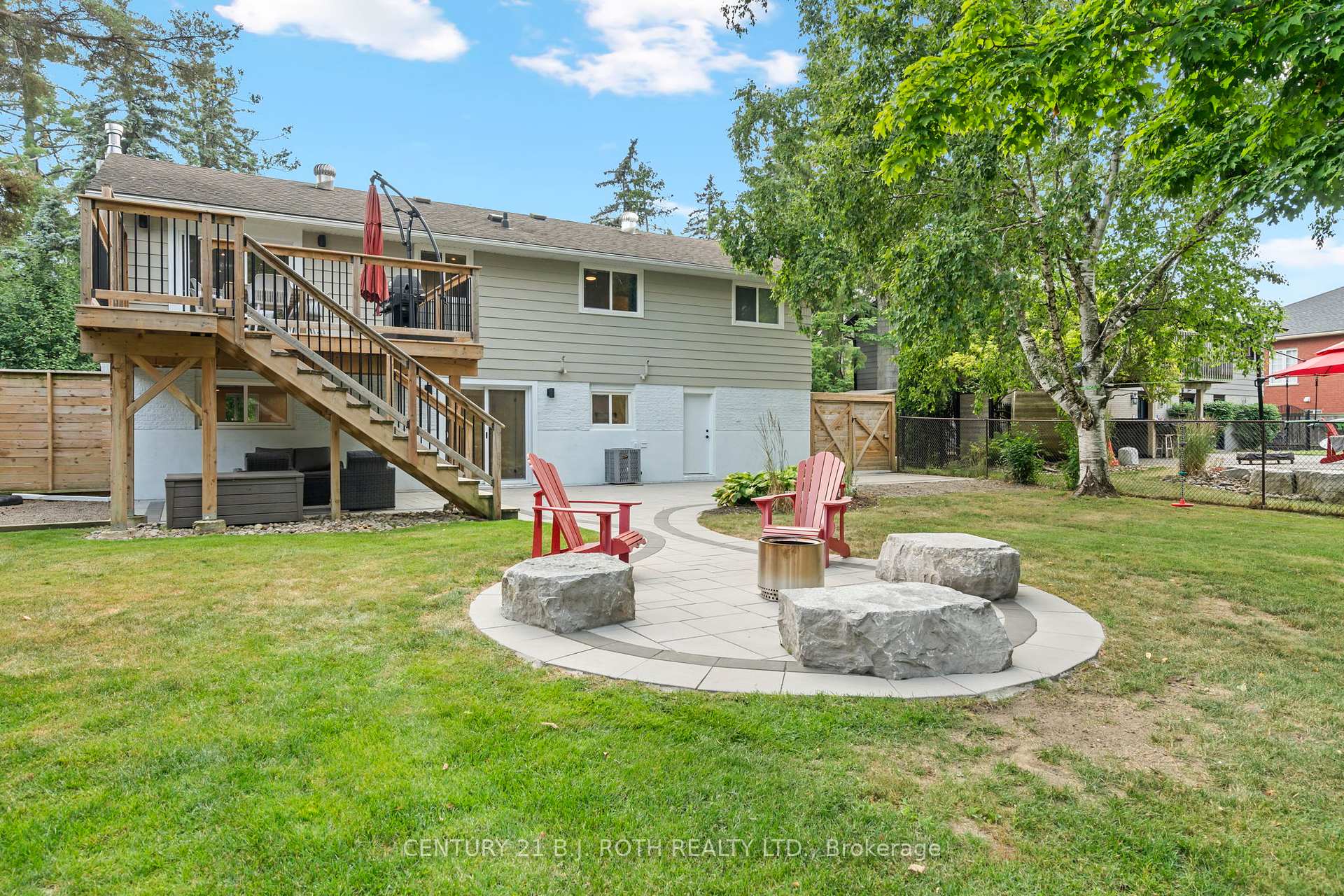 Photo 42 of 233 Dock Road, Barrie, South Shore — HOMEH