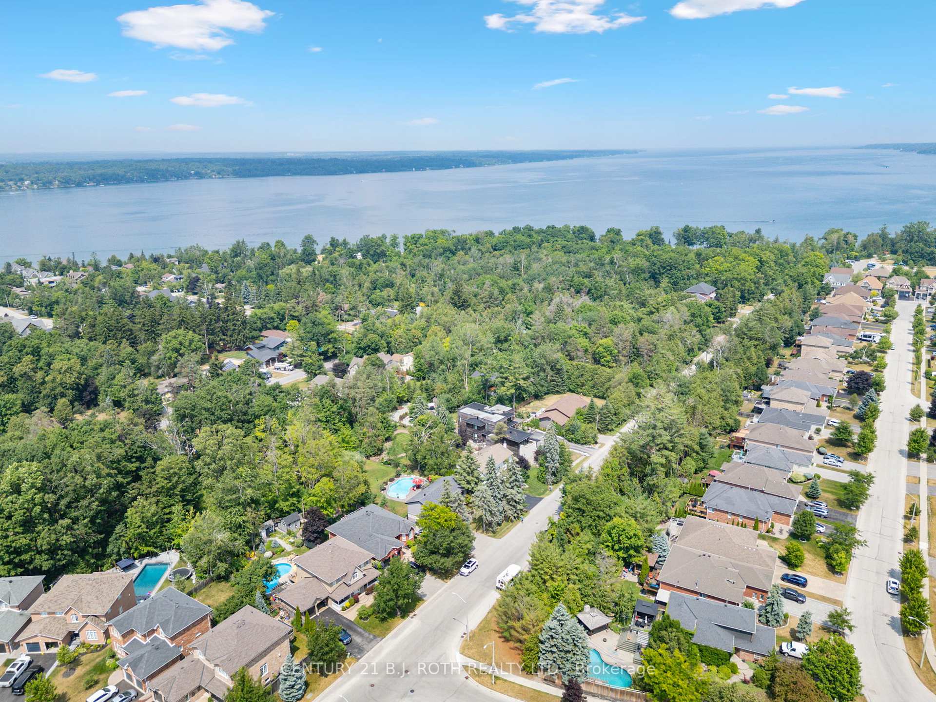 Photo 45 of 233 Dock Road, Barrie, South Shore — HOMEH