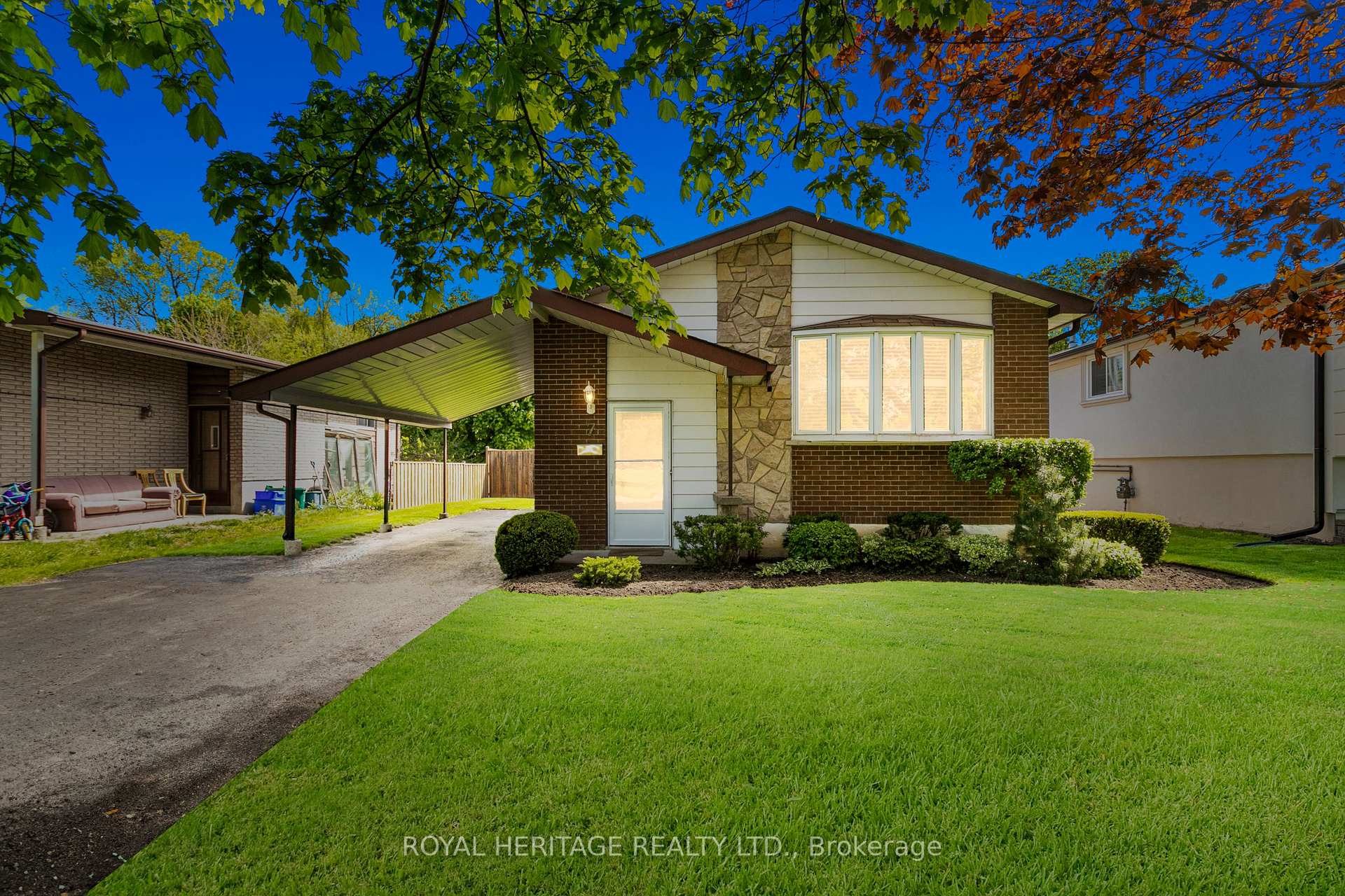 Photo 1 of 7 Turnbull Road, Ajax, South East — HOMEH
