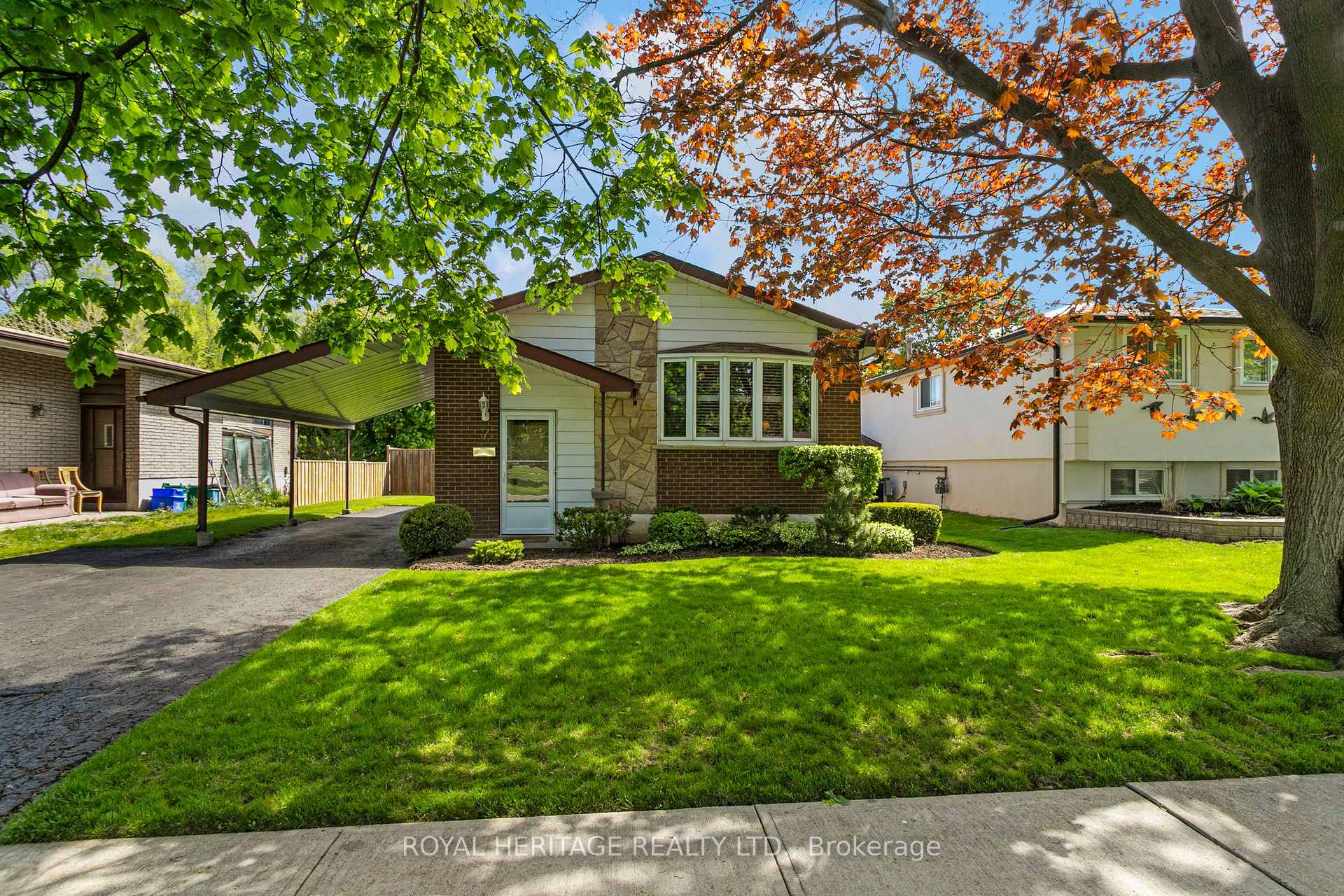 Photo 4 of 7 Turnbull Road, Ajax, South East — HOMEH