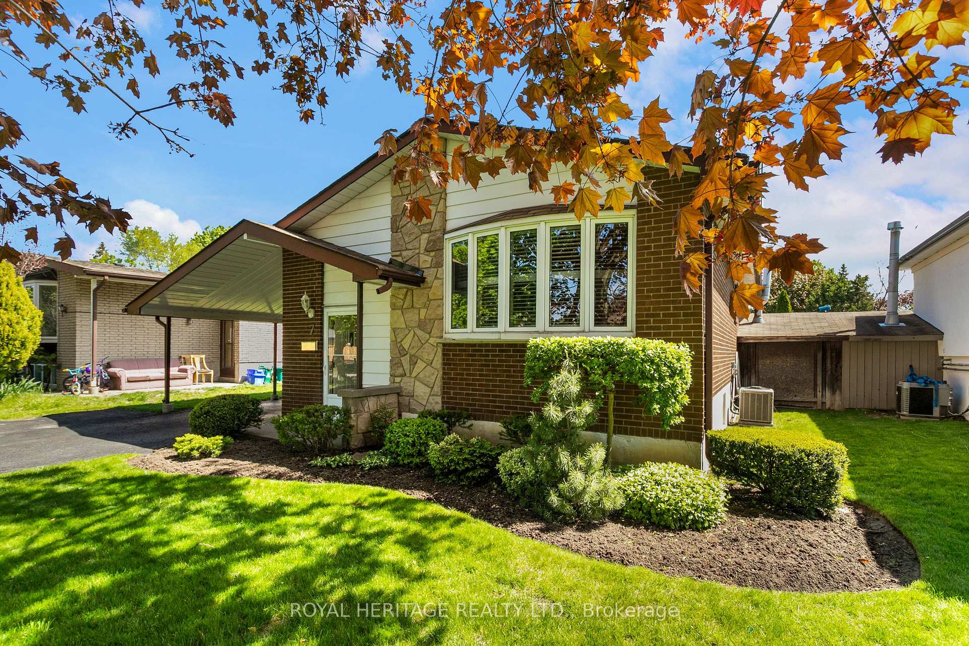 Photo 5 of 7 Turnbull Road, Ajax, South East — HOMEH