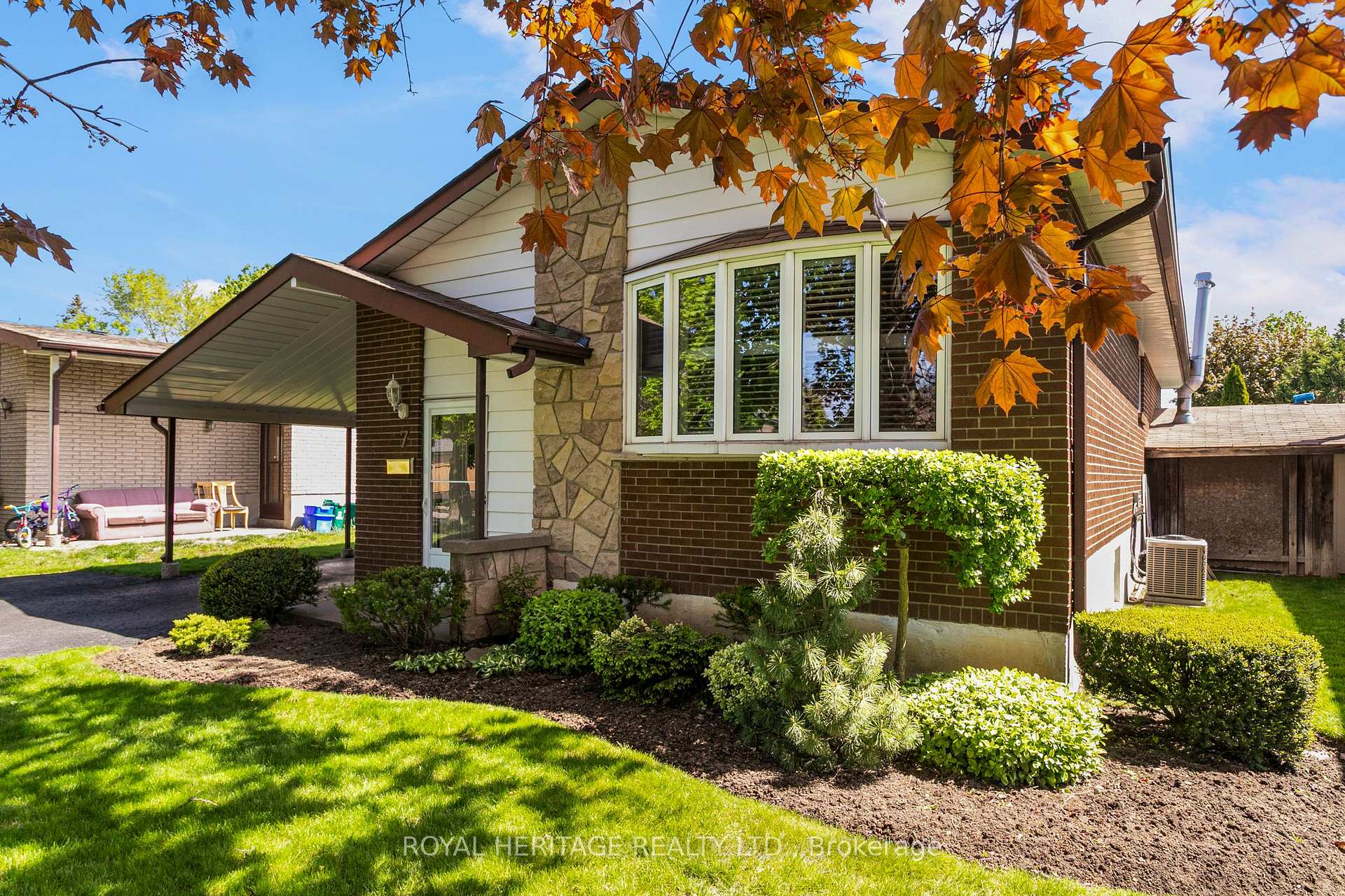 Photo 6 of 7 Turnbull Road, Ajax, South East — HOMEH