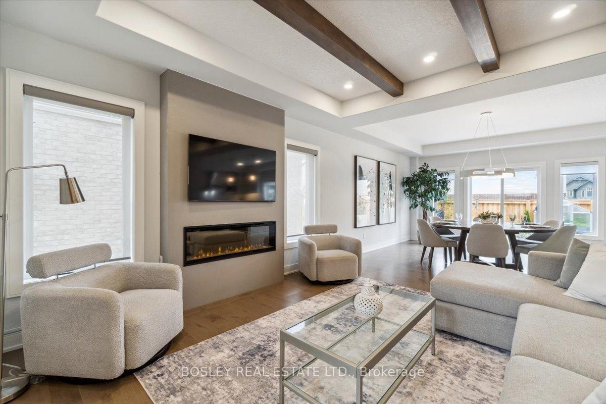 Photo 10 of 48 Plewes Drive, Collingwood — HOMEH