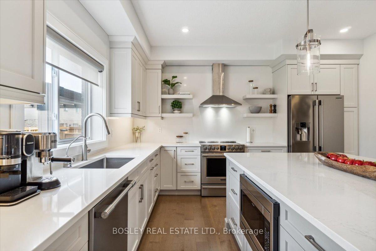 Photo 17 of 48 Plewes Drive, Collingwood — HOMEH
