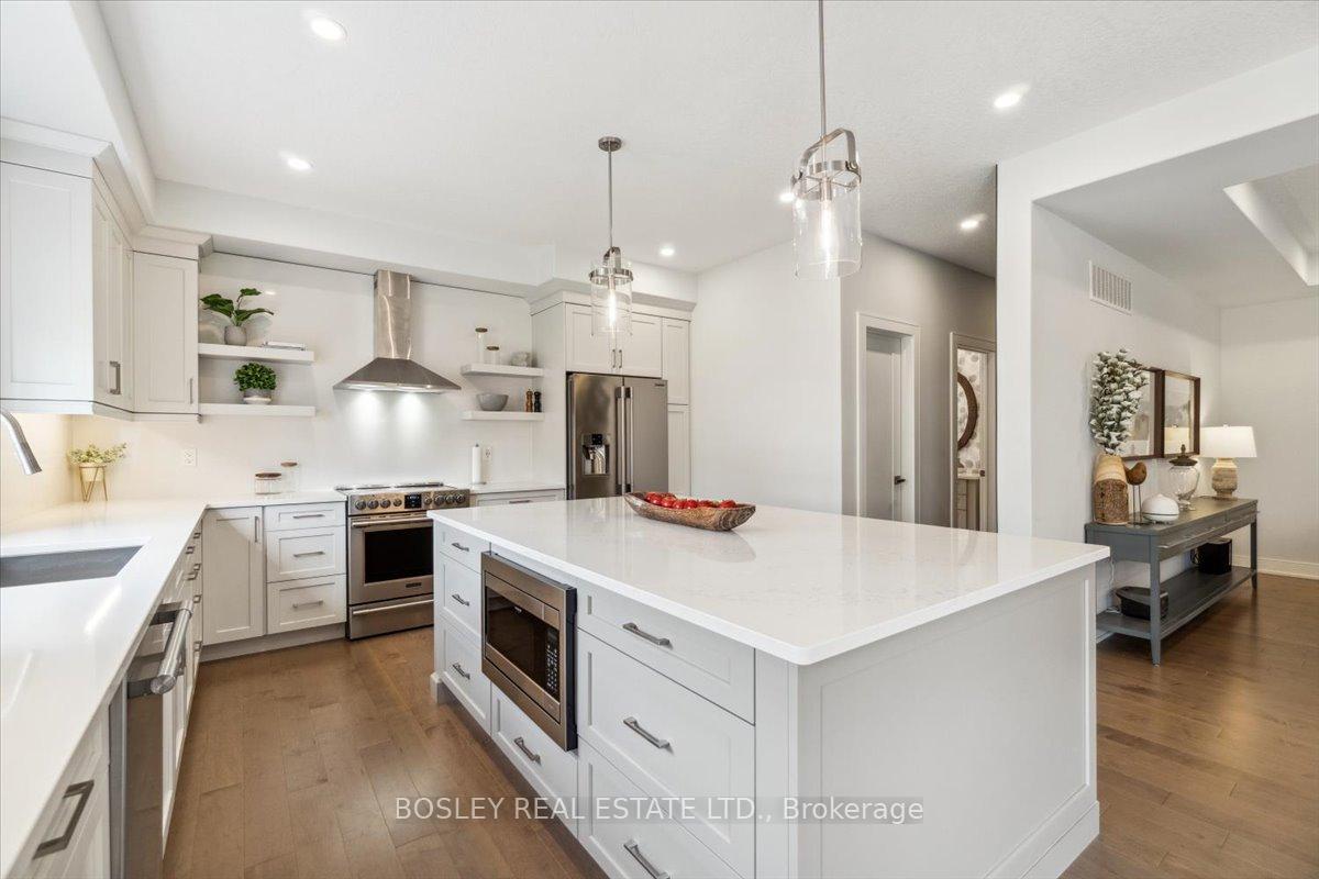 Photo 20 of 48 Plewes Drive, Collingwood — HOMEH