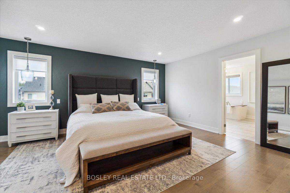 Photo 26 of 48 Plewes Drive, Collingwood — HOMEH