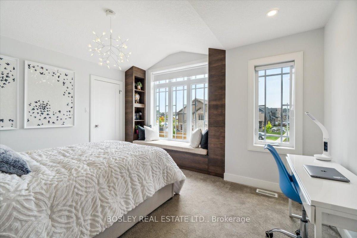 Photo 31 of 48 Plewes Drive, Collingwood — HOMEH