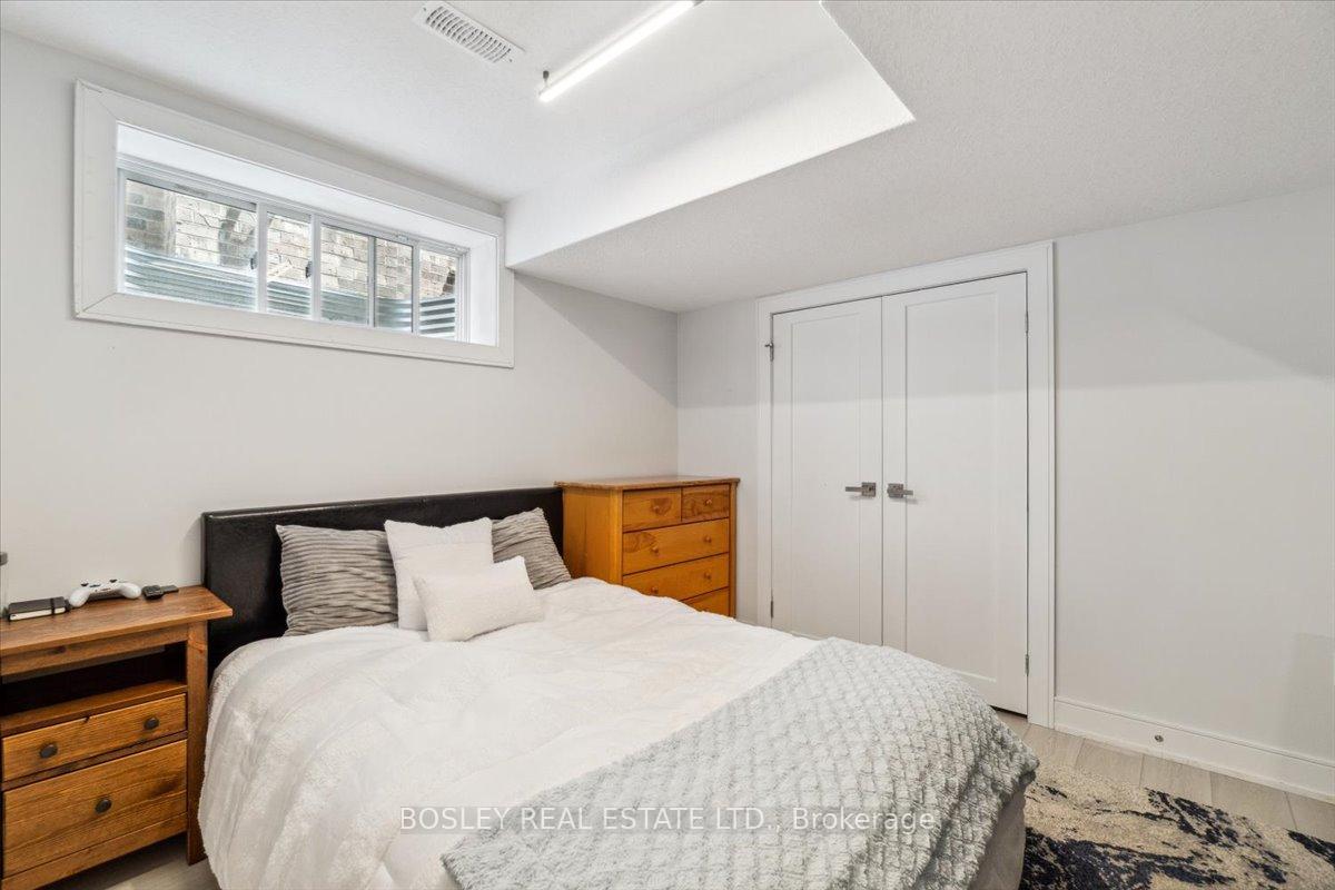 Photo 42 of 48 Plewes Drive, Collingwood — HOMEH