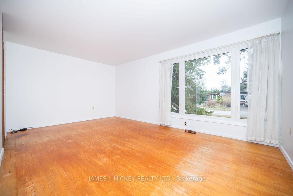 Photo 14 of 83 Frontenac Crescent, Deep River — HOMEH