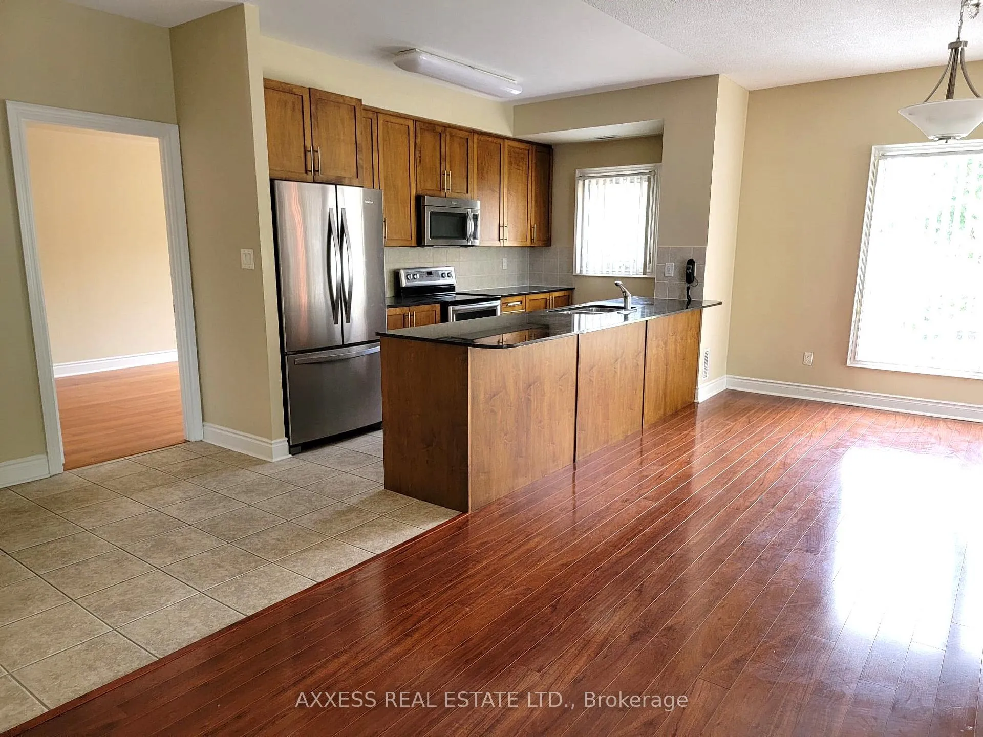 Photo 9 of Unit 210, 160 Woodbridge Avenue, Vaughan, West Woodbridge — HOMEH