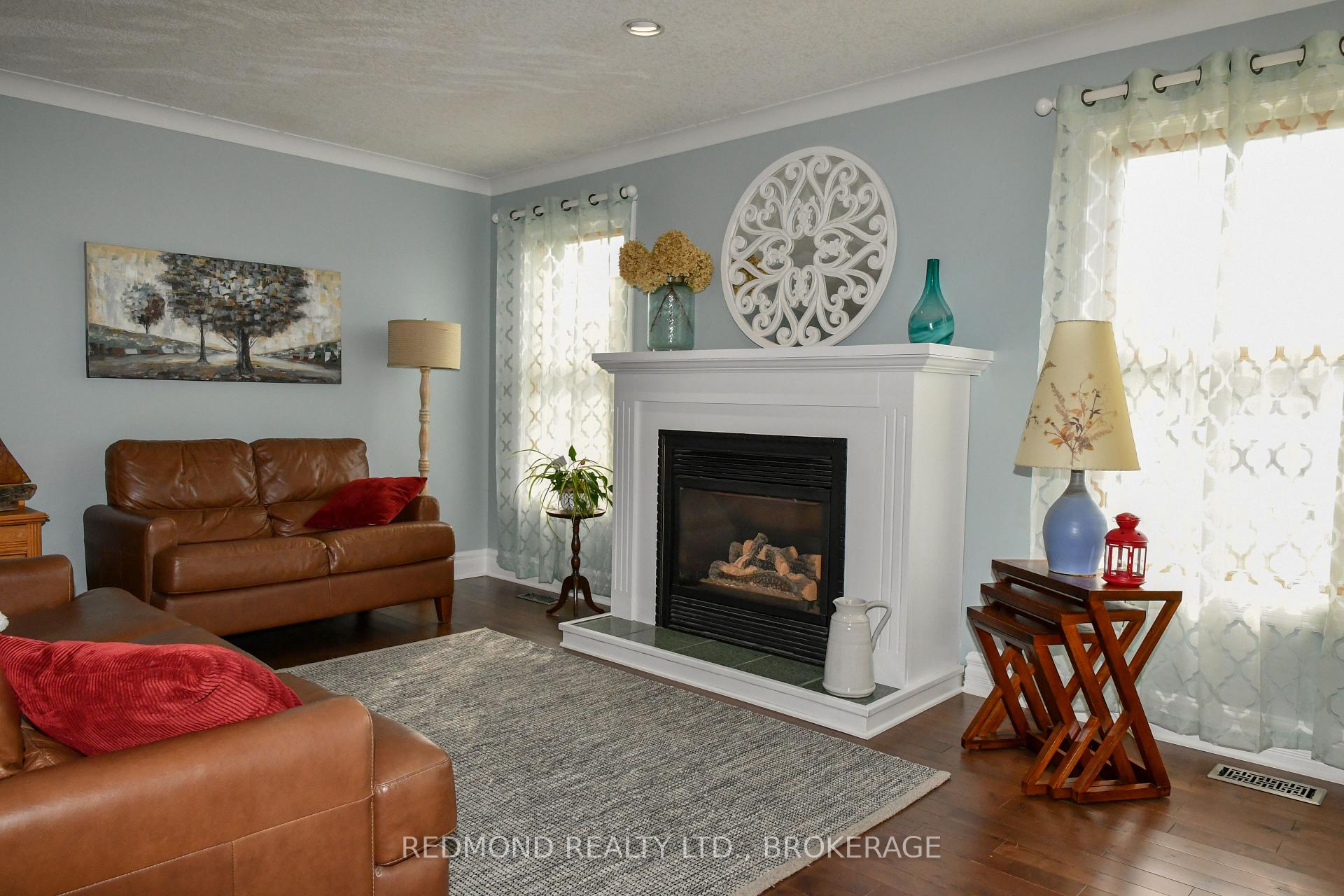 Photo 6 of 381 James Street, Gananoque — HOMEH