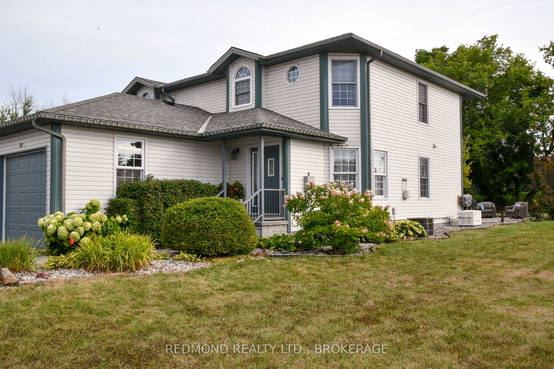 Photo 37 of 381 James Street, Gananoque — HOMEH
